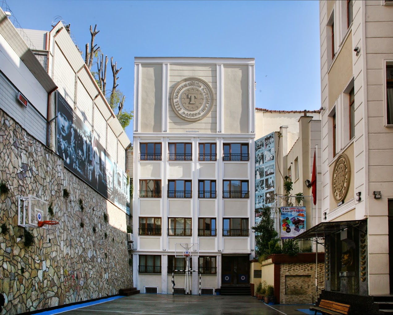 Tarhan Koleji Beyoğlu Kampüsü Lisesi
